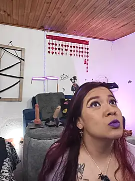 Snapshot of keila_j chatting on December 4, 10:47 am keila j online show from December 4, 10:47 am