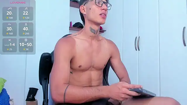 Snapshot of Jonryder_ chatting on September 13, 1:22 pm Jonryder online show from September 13, 1:22 pm