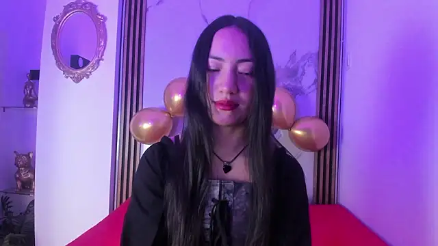 Scarlett  Fox   online show from March 23, 1:11 pm