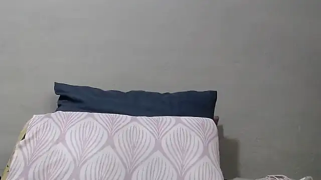 BustyMelonssXXXX online show from December 4, 6:18 pm