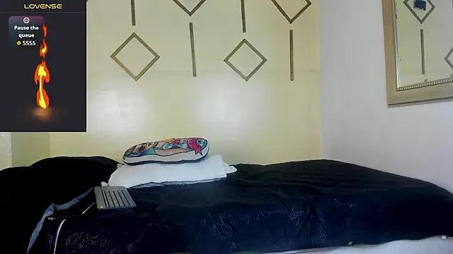 Snapshot of jeisonstark chatting on October 25, 6:41 pm jeisonstark online show from October 25, 6:41 pm