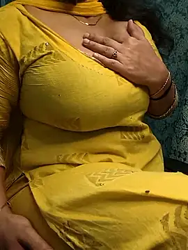 Anamika Kapoor online show from May 9, 2:26 am
