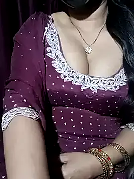 Anamika Kapoor online show from February 28, 7:14 pm