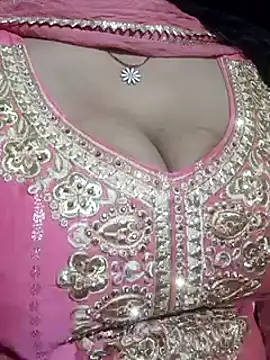 Anamika Kapoor online show from March 9, 8:10 pm