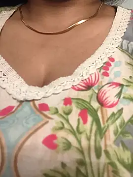 Anamika Kapoor online show from April 3, 8:15 pm