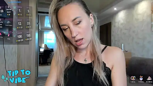 Snapshot of lady_Nati chatting on February 18, 2:06 pm lady Nati online show from February 18, 2:06 pm