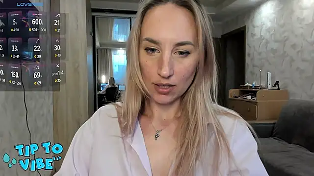 Snapshot of lady_Nati chatting on March 4, 1:49 pm lady Nati online show from March 4, 1:49 pm