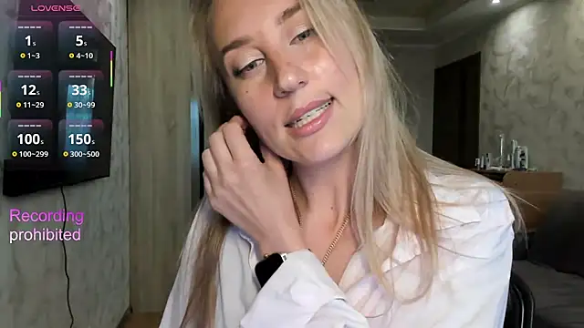 lady Nati online show from June 4, 1:27 pm
