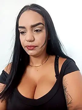 Snapshot of Sara-77 chatting on October 24, 3:00 pm Sara-77 online show from October 24, 3:00 pm