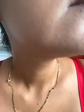 Snapshot of Sara-77 chatting on November 17, 5:17 pm Sara-77 online show from November 17, 5:17 pm