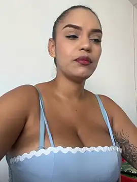 Snapshot of Sara-77 chatting on May 13, 6:26 pm Sara-77 online show from May 13, 6:26 pm