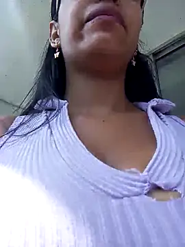 Snapshot of Sara-77 chatting on September 24, 3:18 pm Sara-77 online show from September 24, 3:18 pm