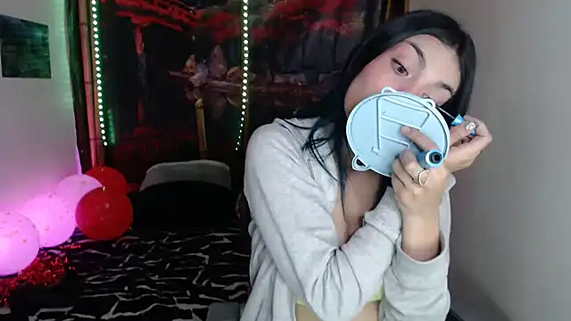 Snapshot of ReiLyMalkova chatting on February 17, 2:38 pm ReiLyMalkova online show from February 17, 2:38 pm
