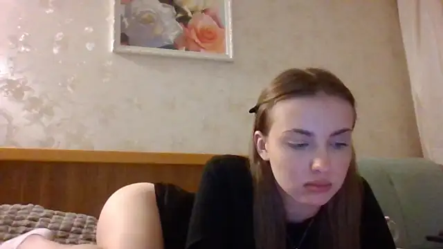 Snapshot of Sweety_Nika chatting on December 7, 12:03 am Sweety Nika online show from December 7, 12:03 am