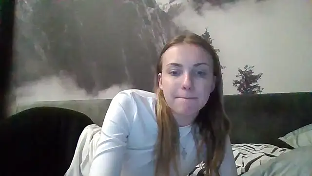 Snapshot of Sweety_Nika chatting on March 17, 9:57 pm Sweety Nika online show from March 17, 9:57 pm