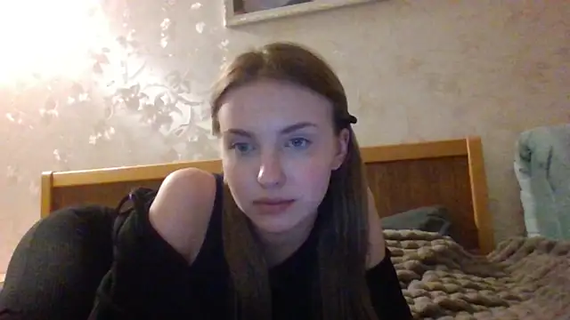 Snapshot of Sweety_Nika chatting on December 5, 11:23 pm Sweety Nika online show from December 5, 11:23 pm