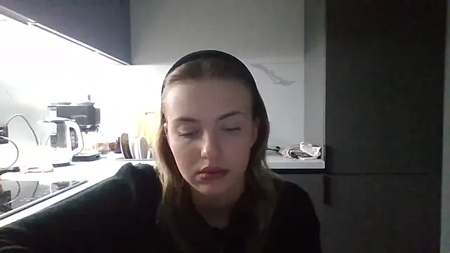 Snapshot of Sweety_Nika chatting on September 28, 7:43 pm Sweety Nika online show from September 28, 7:43 pm