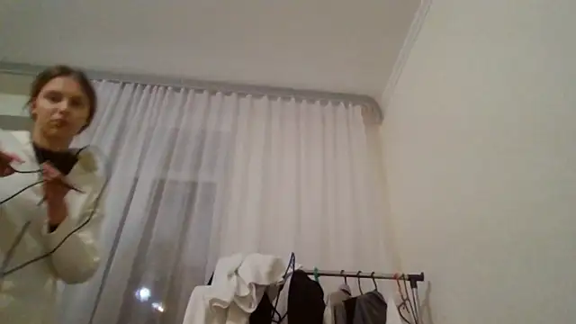 Snapshot of Sweety_Nika chatting on January 12, 1:32 am Sweety Nika online show from January 12, 1:32 am