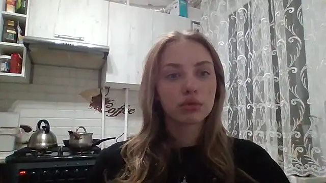 Snapshot of Sweety_Nika chatting on February 6, 10:43 pm Sweety Nika online show from February 6, 10:43 pm