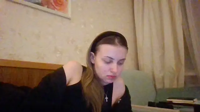 Snapshot of Sweety_Nika chatting on December 10, 12:50 am Sweety Nika online show from December 10, 12:50 am