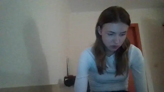 Snapshot of Sweety_Nika chatting on December 21, 2:09 am Sweety Nika online show from December 21, 2:09 am