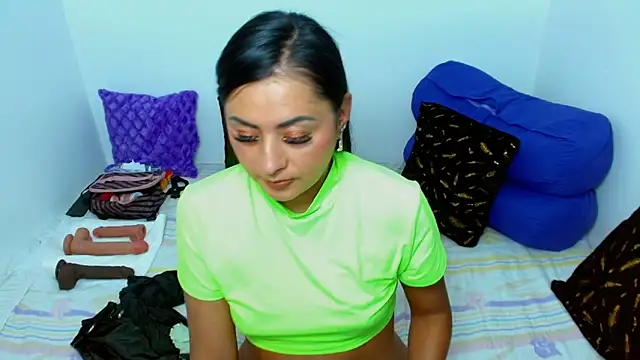 lauren 59 online show from April 16, 9:39 pm