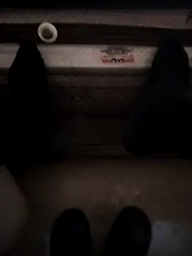 hugecrksam online show from February 8, 1:09 pm