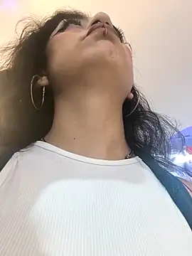 Lila Desiree online show from December 20, 3:59 pm