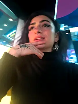 Lila Desiree online show from April 14, 10:26 pm