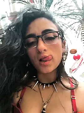 Lila Desiree online show from November 1, 6:46 pm