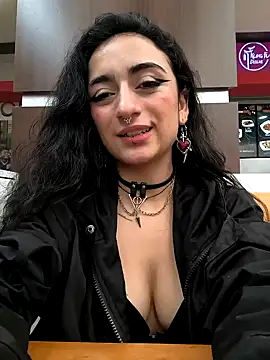 Lila Desiree online show from September 27, 4:46 pm