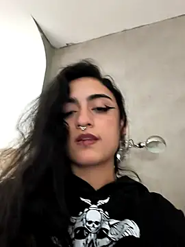 Lila Desiree online show from December 17, 4:12 pm