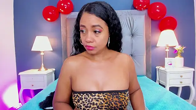 Snapshot of Kamila-Kane chatting on February 22, 7:47 pm Kamila-Kane online show from February 22, 7:47 pm