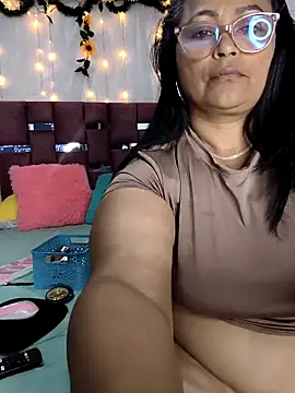 ScarletthJhonson- online show from February 21, 12:01 am