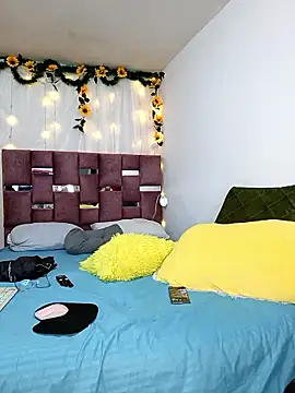 ScarletthJhonson- online show from January 14, 1:31 am