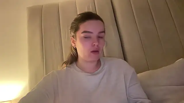 maisiesmithx online show from March 25, 12:44 am