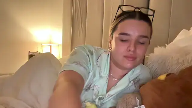 maisiesmithx online show from June 29, 11:37 pm