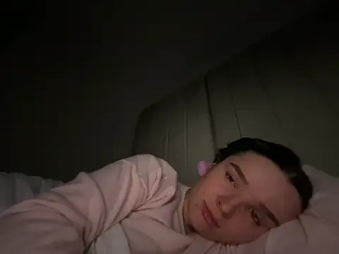 maisiesmithx online show from February 17, 3:26 am