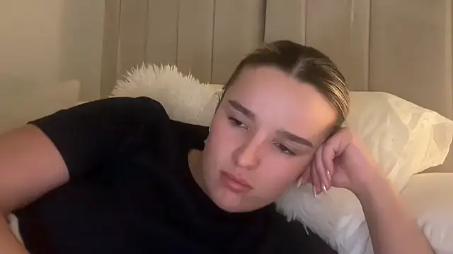 maisiesmithx online show from July 17, 11:57 pm