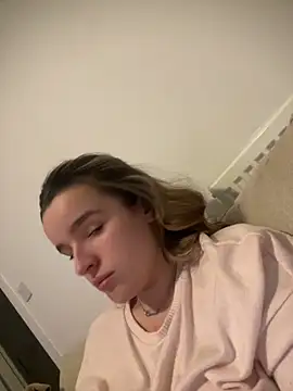 maisiesmithx online show from February 17, 11:02 pm