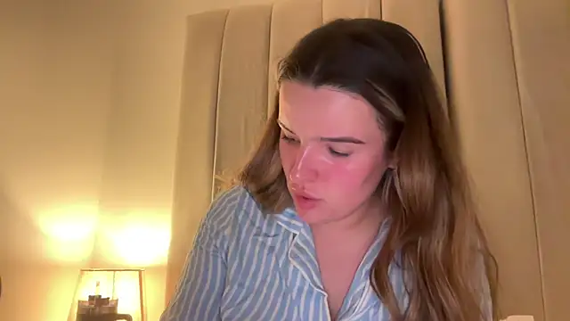 maisiesmithx online show from April 8, 11:39 pm