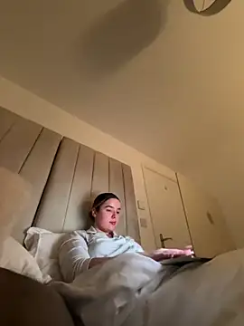 maisiesmithx online show from February 20, 2:41 am