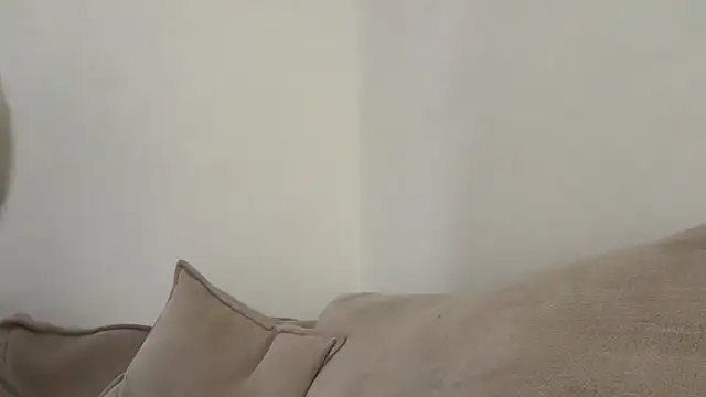 maisiesmithx online show from March 29, 4:30 pm