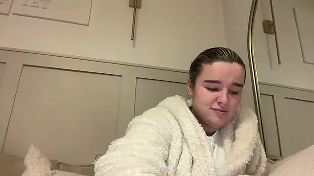 maisiesmithx online show from November 5, 8:34 pm