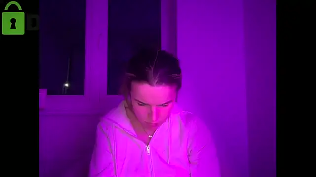 maisiesmithx online show from February 7, 10:29 pm