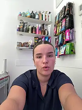 maisiesmithx online show from July 18, 1:52 pm