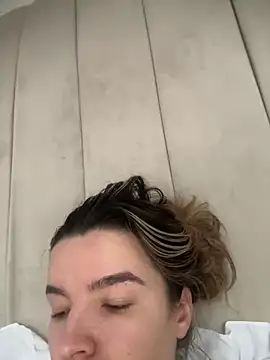 maisiesmithx online show from February 19, 2:36 pm