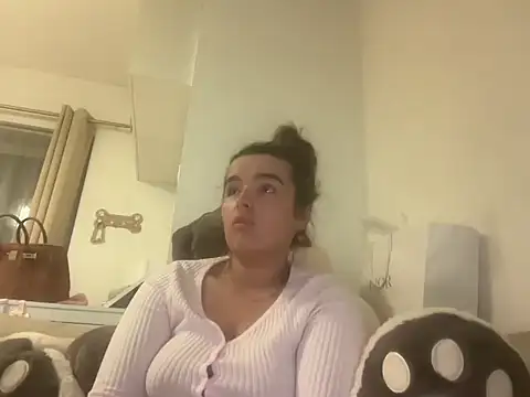 maisiesmithx online show from October 19, 10:01 pm