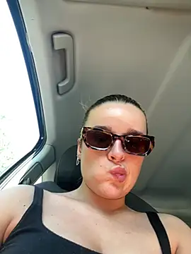 maisiesmithx online show from May 27, 1:18 pm