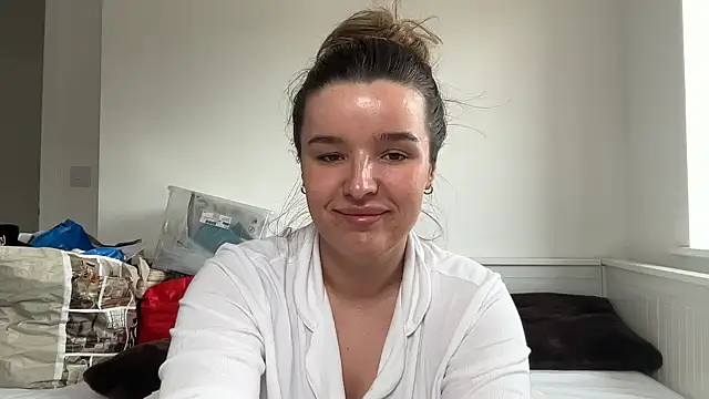 maisiesmithx online show from April 14, 12:10 pm